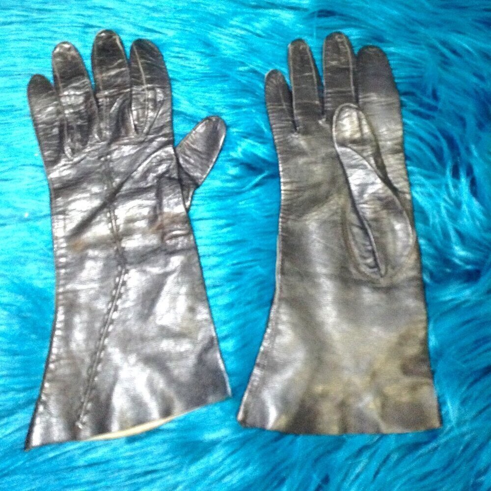 VINTAGE ladies Leather Gloves, Small, Unlined, Chic, Avant Garde, Sophisticated
